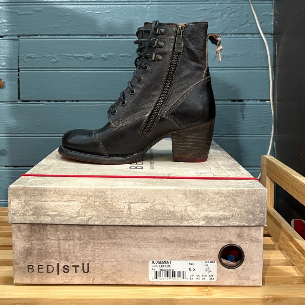 BED|STU Black Ankle Boots with Lace-Up Design - Picture 4 of 8